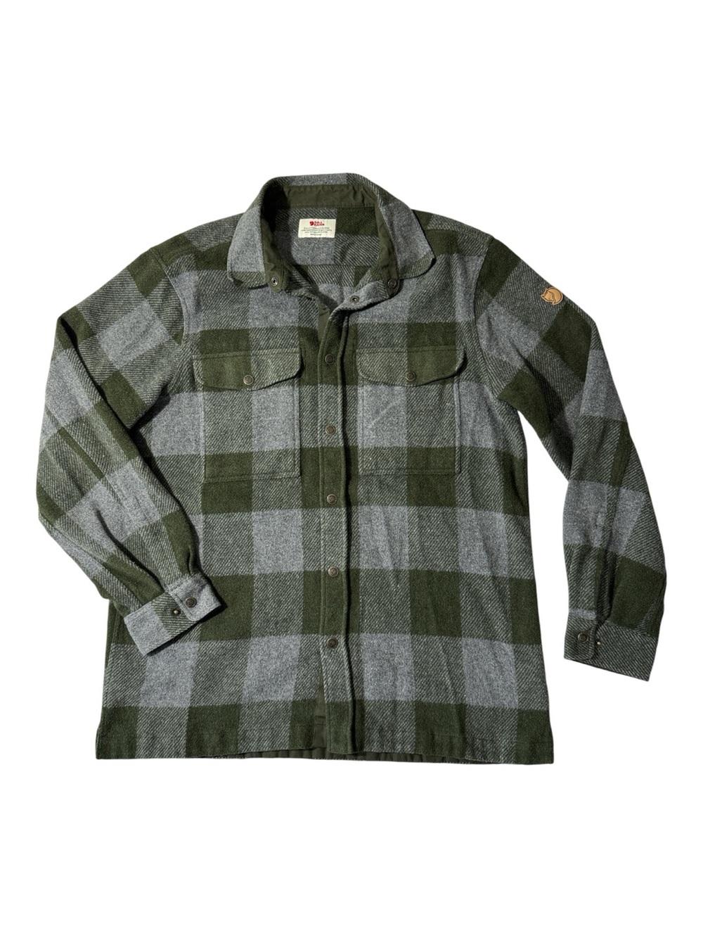 FjallRaven M Medium green gray plaid oversized button snap Canada shirt jacket